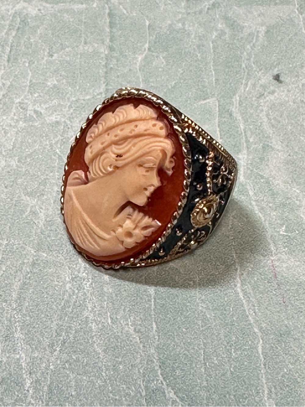 Amedeo Cameo Ring Peach and Gold with Black Detail Size 8